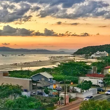 Apartamento Beira Mar Em Ponta Das Canas Florianopolis Exterior photo
